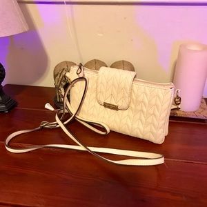 Ivory Jessica Simspson clutch w/ strap EUC